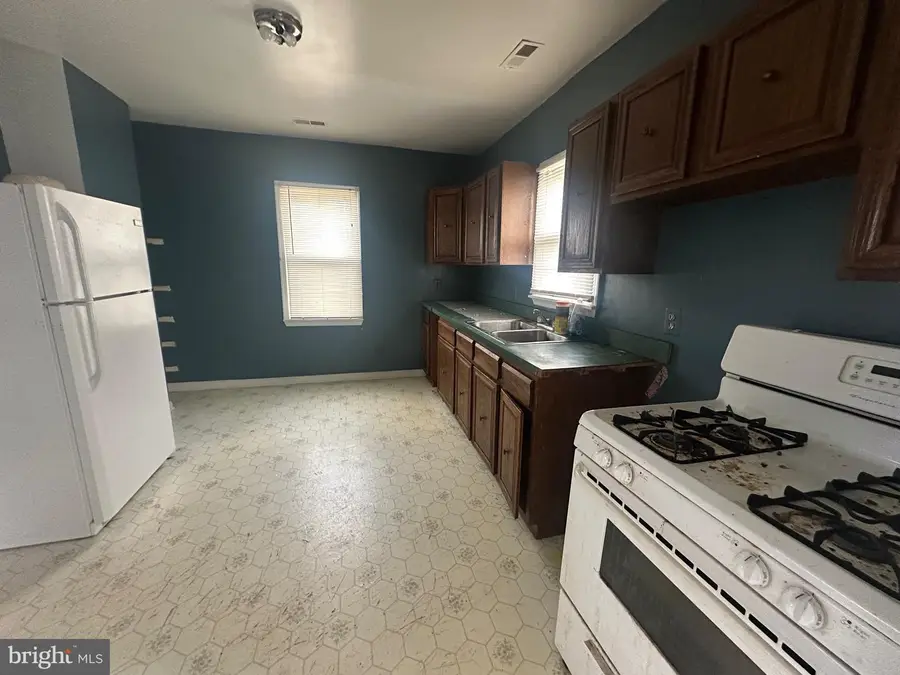 6514 Old Plank Rd, Fredericksburg, VA 22407 - #3