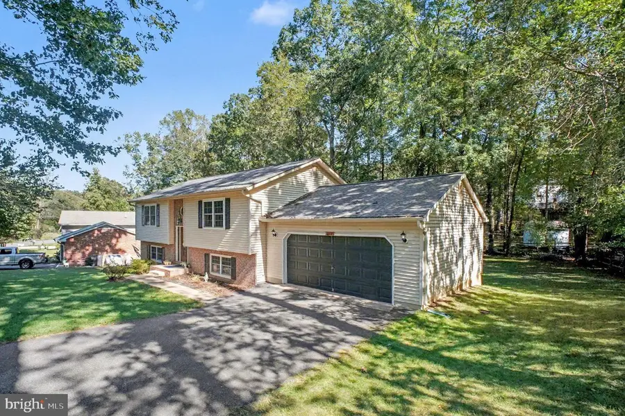 10717 Cedar Post Ln, Spotsylvania, VA 22553 - Image #2