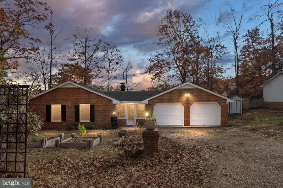 408 Mahogany Ln, Fredericksburg, VA 22408 - Image #2