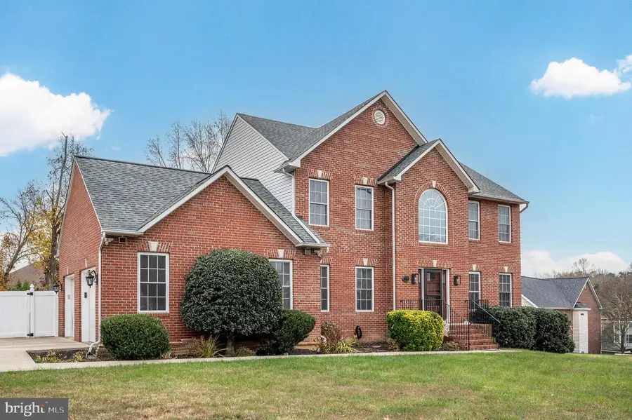 6910 Governors Grant Ln, Fredericksburg, VA 22407 - Image #2