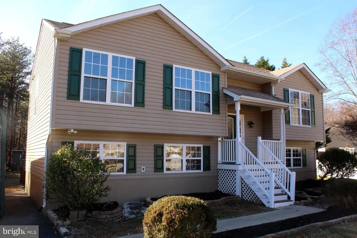 10402 Skinner Hill Dr, Fredericksburg, VA 22408 - Image #1