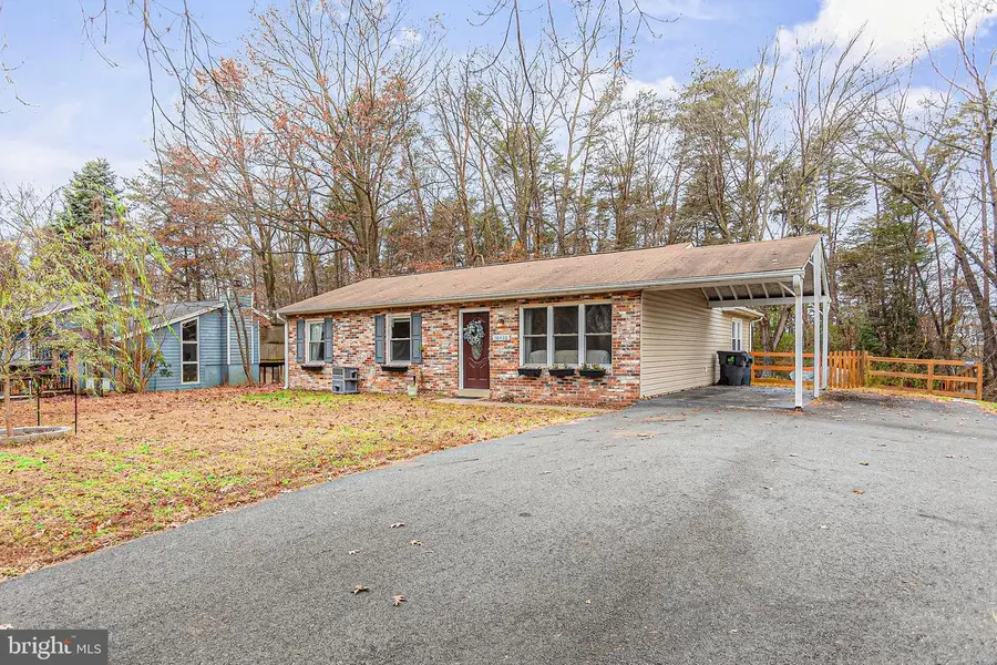 10400 Hillside Ln, Fredericksburg, VA 22408 - Image #3