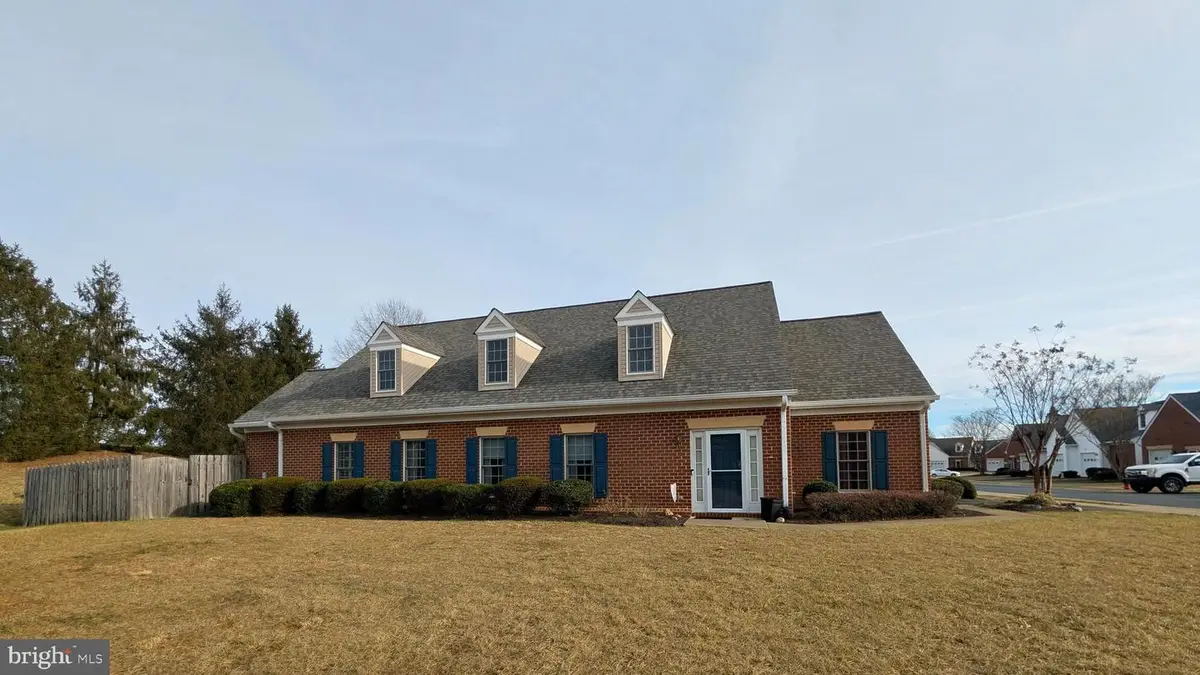 7029 Radford Dr, Fredericksburg, VA 22407 - Image #1
