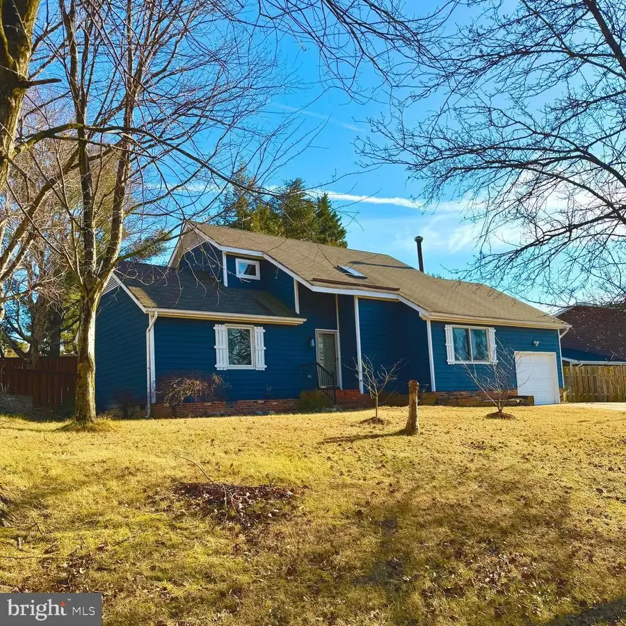 11719 Gordon Rd, Fredericksburg, VA 22407 - Image #2