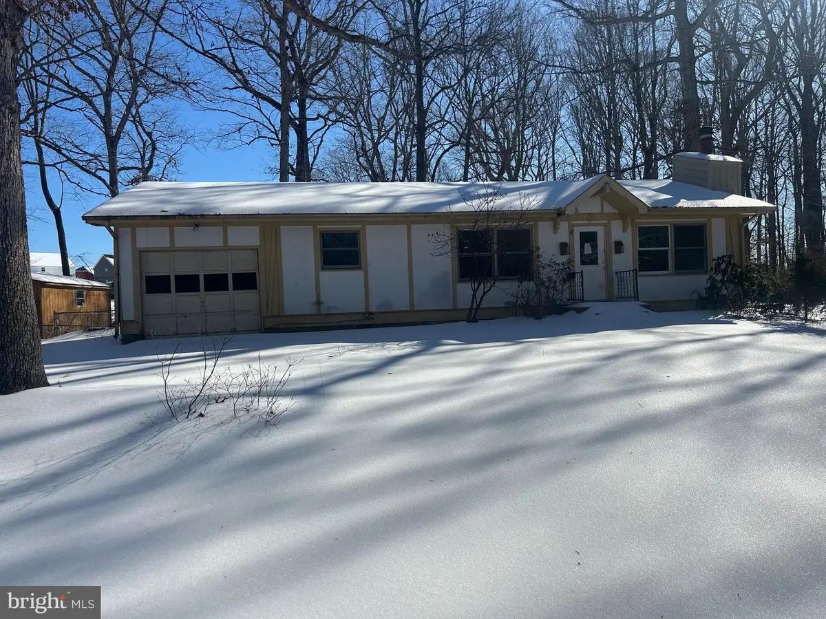 12609 Wesley Dr, Fredericksburg, VA 22407 - #1