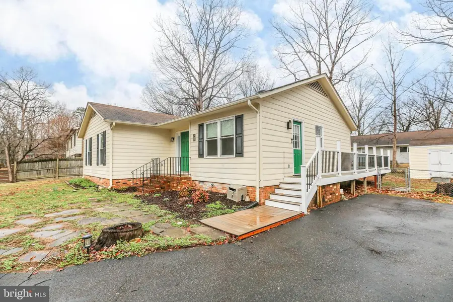 4 Jonquil Ct, Fredericksburg, VA 22408 - #3