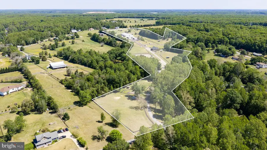 5 Appaloosa Dr, Spotsylvania, VA 22551 - #3