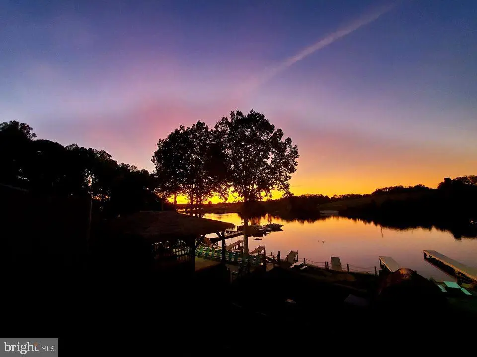 6713 Sunrise Bay Dr, Mineral, VA 23117 - #1