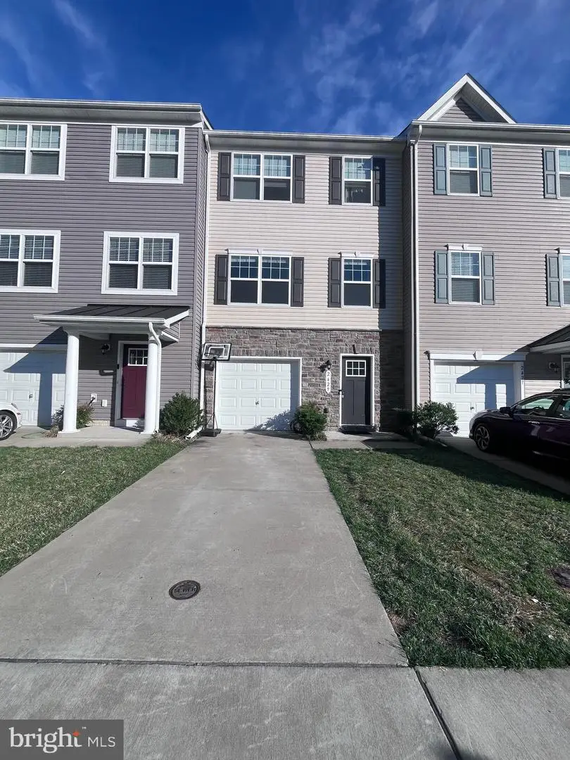 2429 Drake Ln, Fredericksburg, VA 22408 - #1