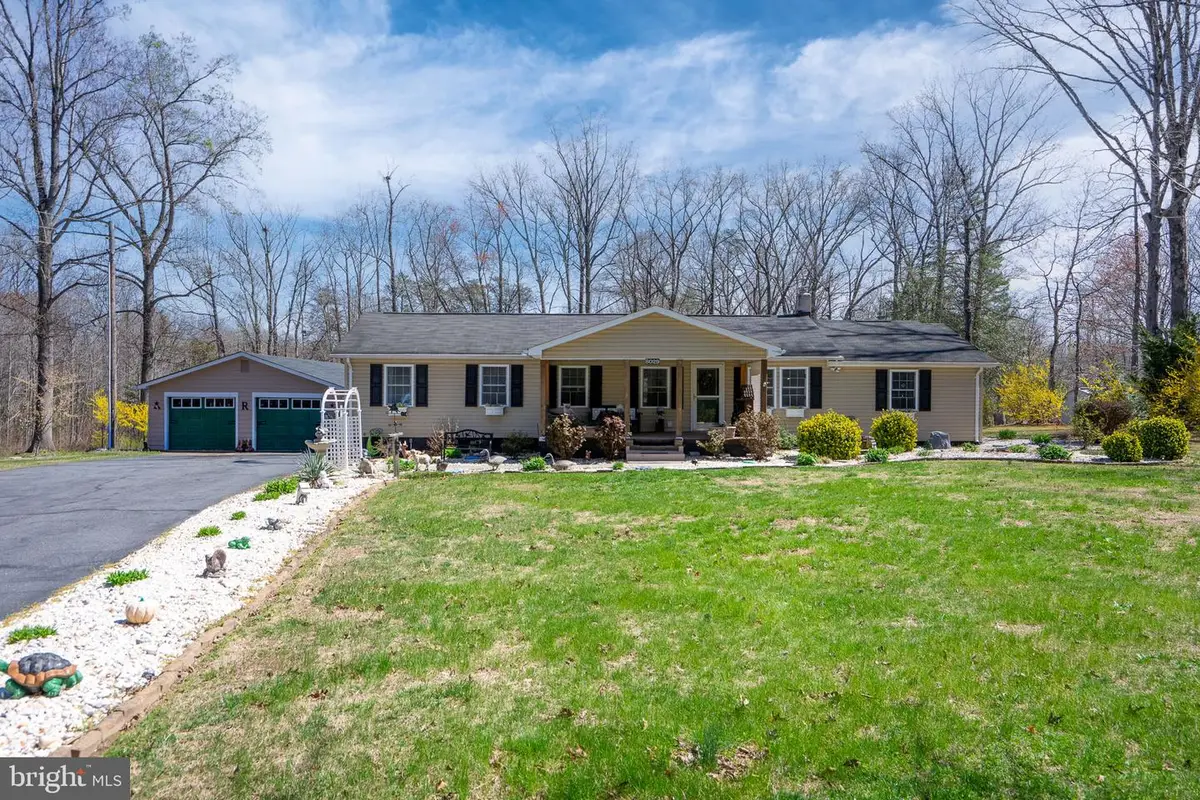 8029 Flippo Dr, Fredericksburg, VA 22408 - #1