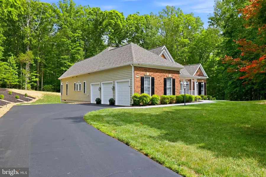 7308 Glenhaven Dr, Fredericksburg, VA 22407 - #2