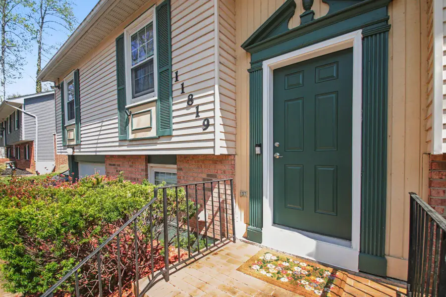 11819 Rutherford Dr, Fredericksburg, VA 22407 - #3