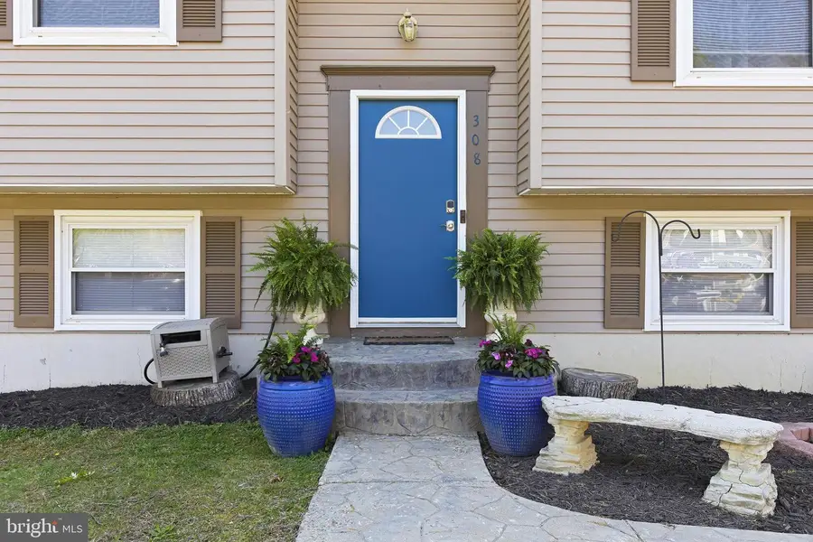 308 Patterson Ave, Fredericksburg, VA 22407 - #2