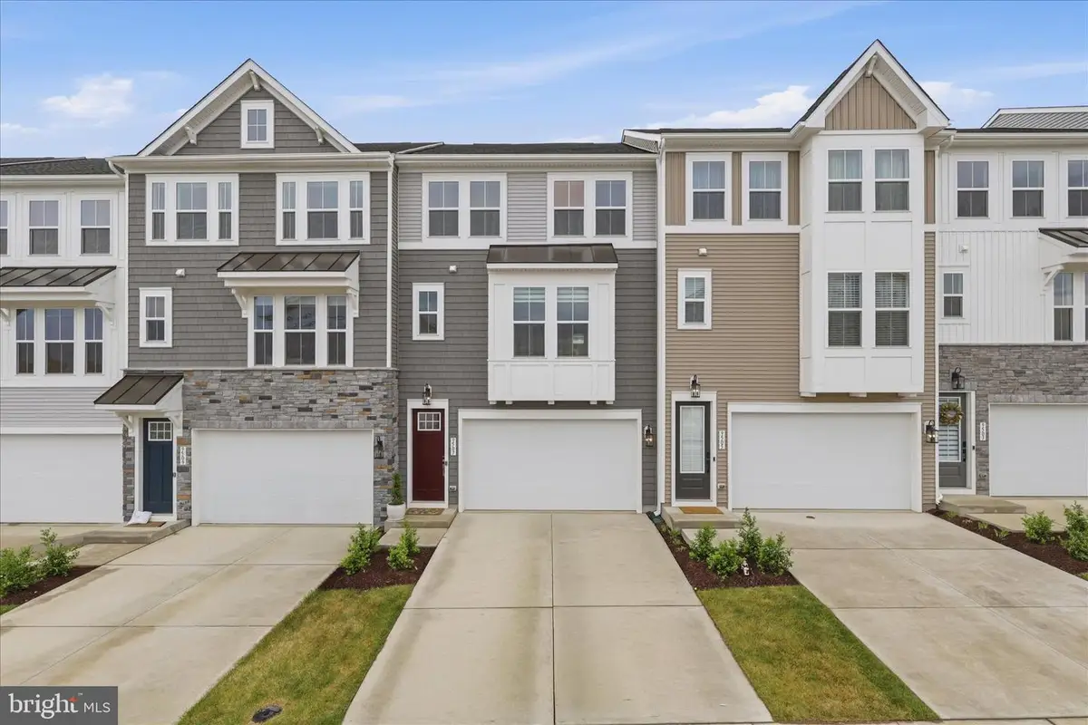 9507 Maidenhair Ave, Fredericksburg, VA 22407 - #1