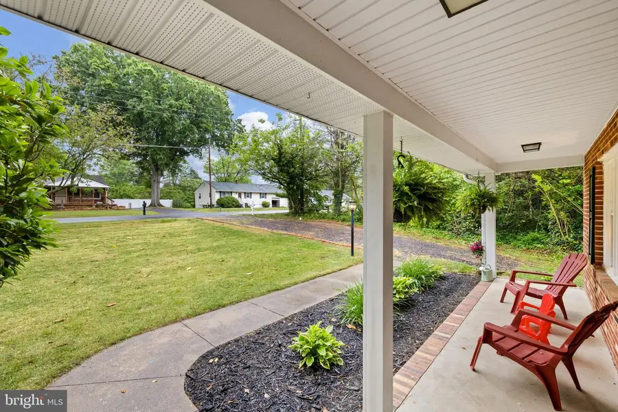 836 Churchill Dr, Fredericksburg, VA 22407 - #3