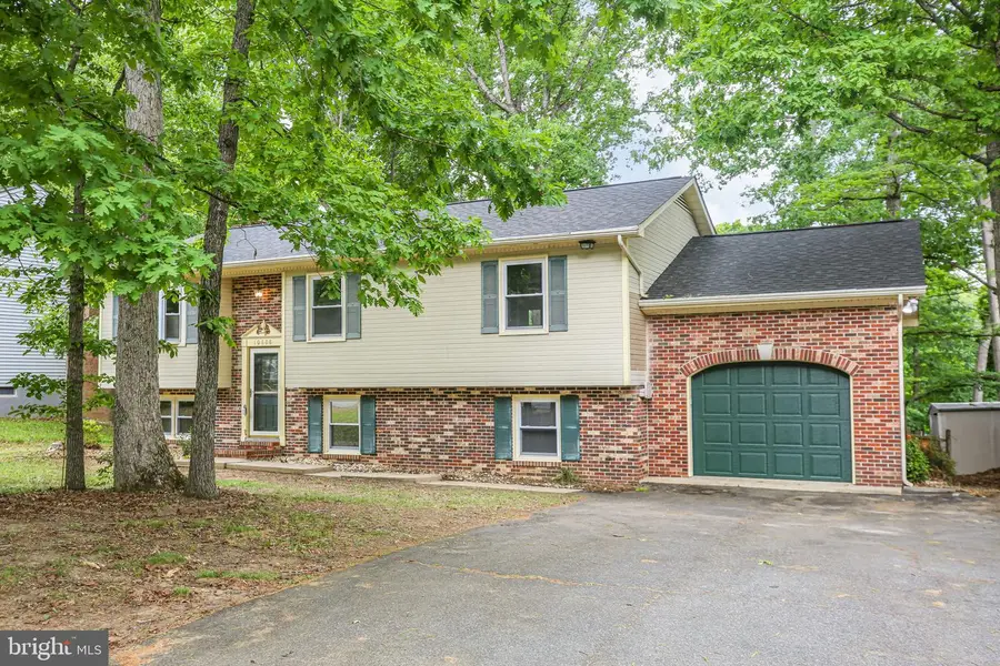 10608 Holleybrooke Dr, Spotsylvania, VA 22553 - #2