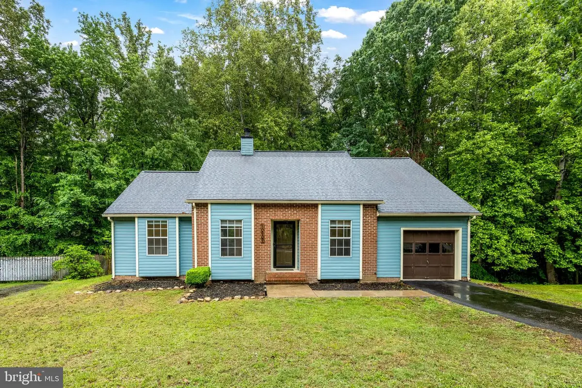 10907 Crestwood Dr, Spotsylvania, VA 22553 - #1