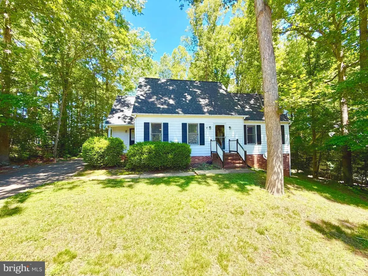 609 Stonewall Ln, Fredericksburg, VA 22407 - #1
