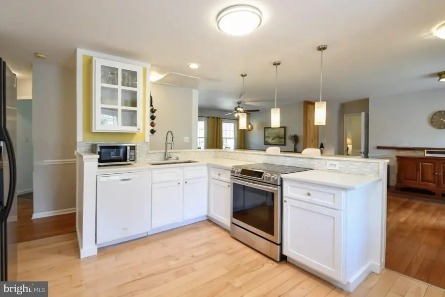 10816 Crestwood Dr, Spotsylvania, VA 22553 - #3