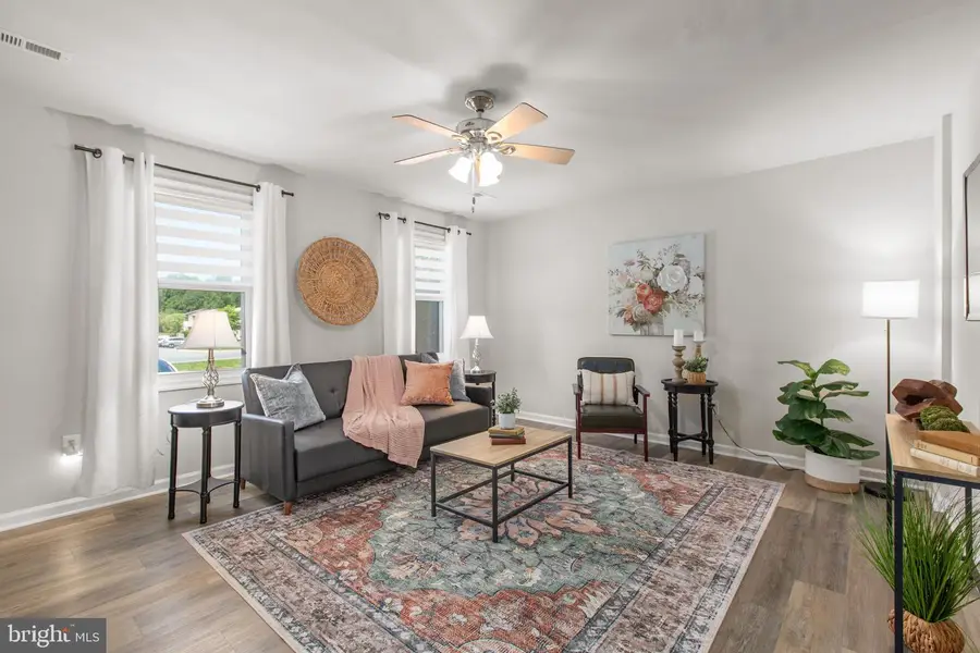 10307 Green Willow Ave, Fredericksburg, VA 22407 - #3