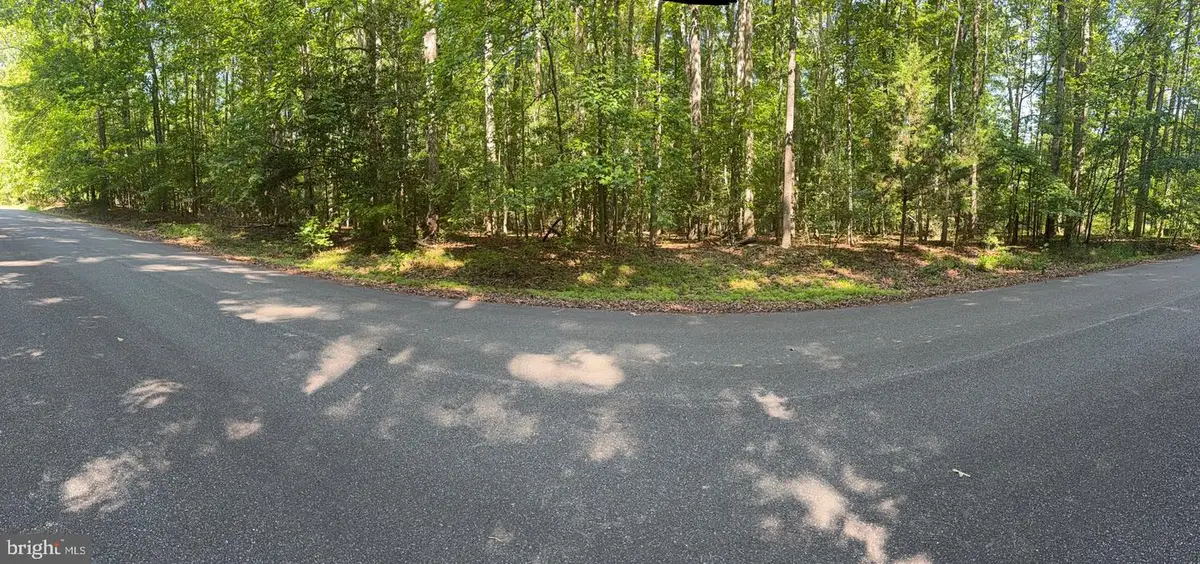 7121 Snow Hill Dr, Spotsylvania, VA 22551 - #1