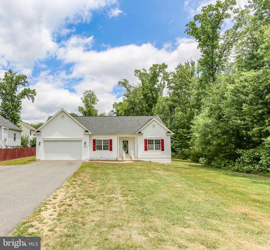 10509 Woodland Dr, Fredericksburg, VA 22407 - #2