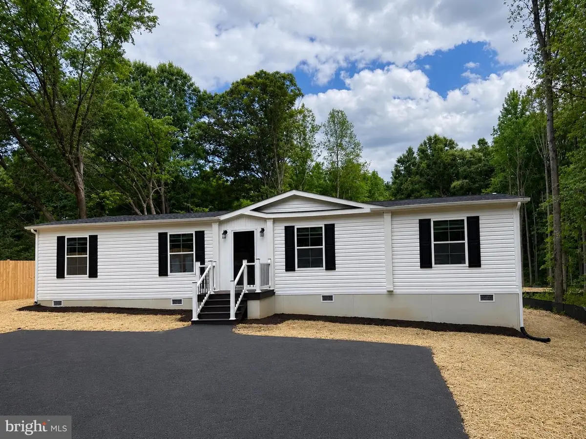 12032 Belfonte Rd, Bumpass, VA 23024 - #1