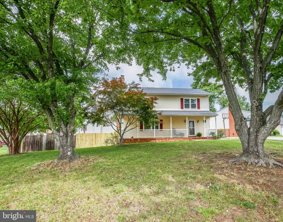 800 Shamrock Dr, Fredericksburg, VA 22407 - #2