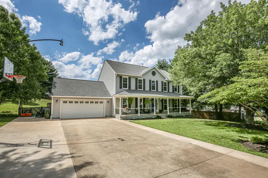 7303 Lord Barton Dr, Fredericksburg, VA 22407 - #2