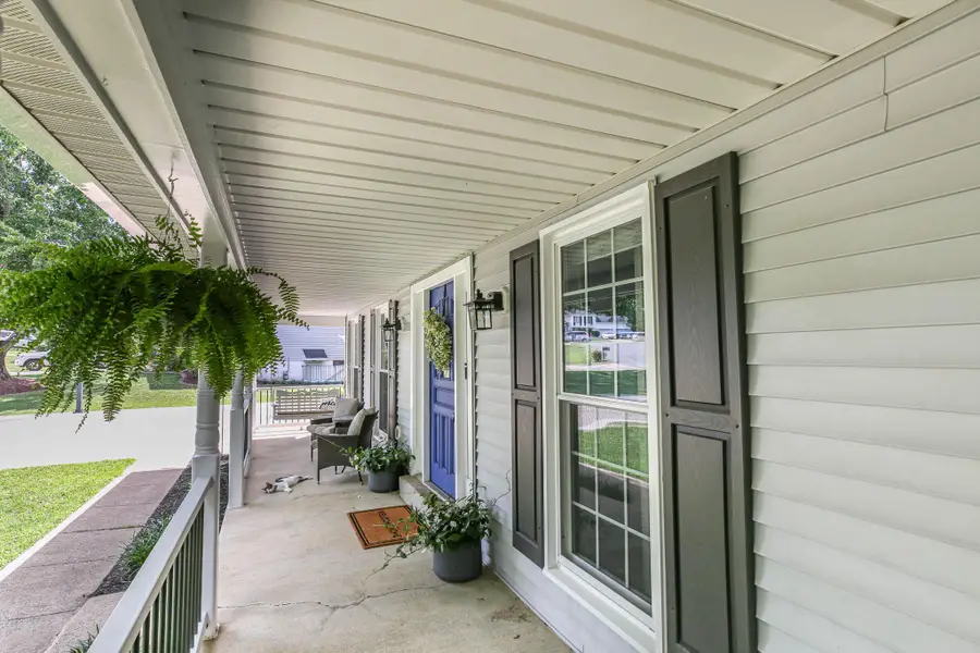 7303 Lord Barton Dr, Fredericksburg, VA 22407 - #3