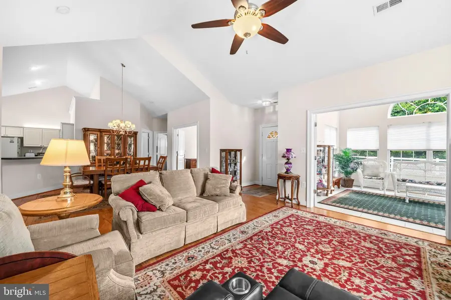 6233 Autumn Leaf Dr, Fredericksburg, VA 22407 - #3