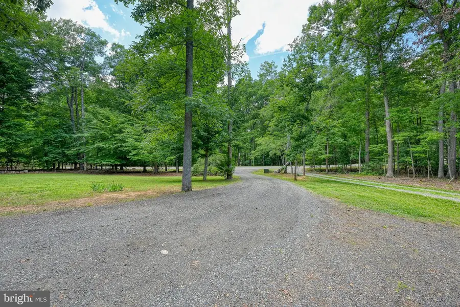 15112 Rose Valley Dr, Mineral, VA 23117 - #3