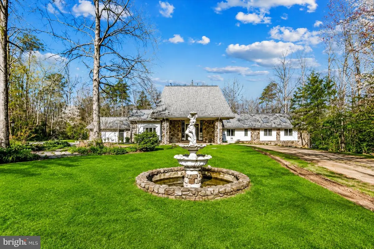 7621 River Rd, Fredericksburg, VA 22407 - #1
