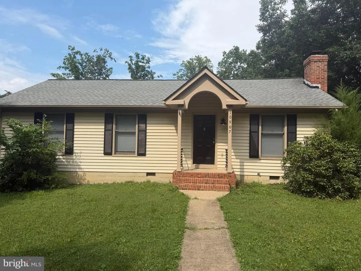 10907 Stockade Dr, Spotsylvania, VA 22551 - #1