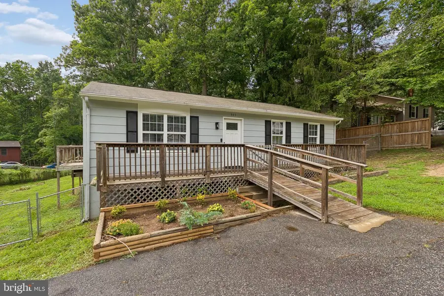 343 Albany St, Fredericksburg, VA 22407 - #2