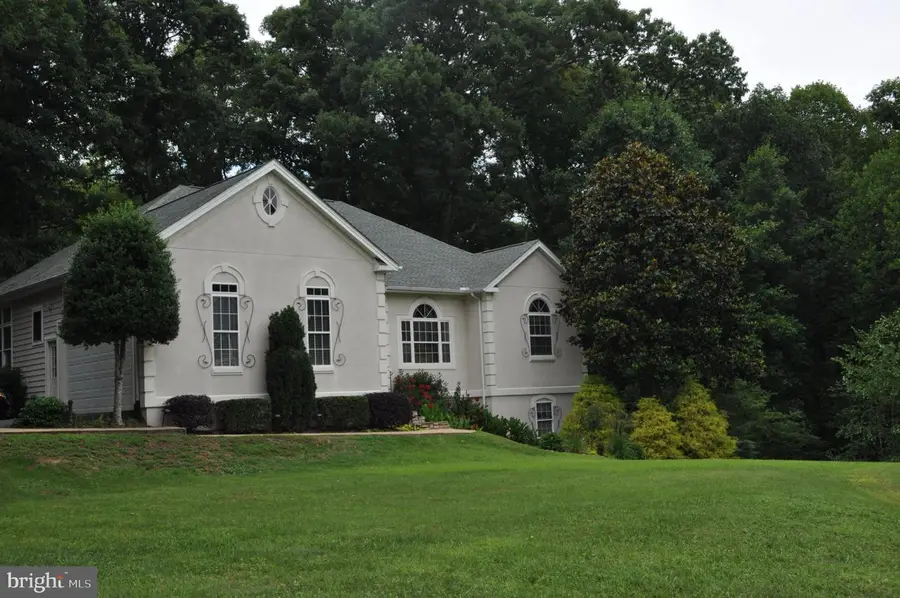 4203 Mount Vernon Pl, Fredericksburg, VA 22408 - #3