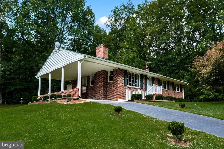8420 Robert E Lee Dr, Spotsylvania, VA 22551 - #2