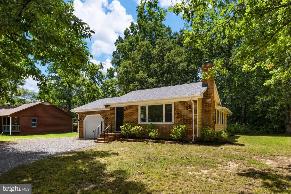 204 Pleasants Dr, Fredericksburg, VA 22407 - #1