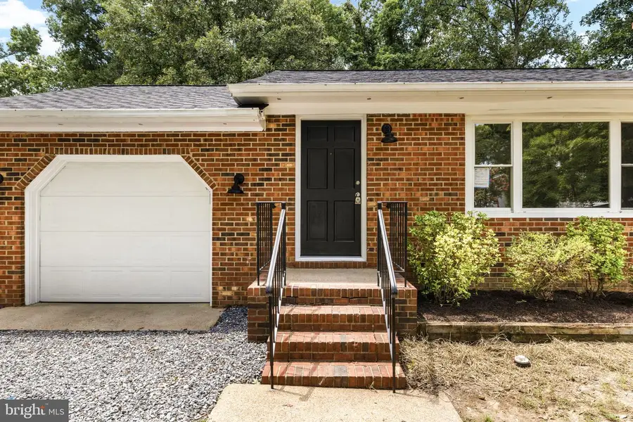 204 Pleasants Dr, Fredericksburg, VA 22407 - #2
