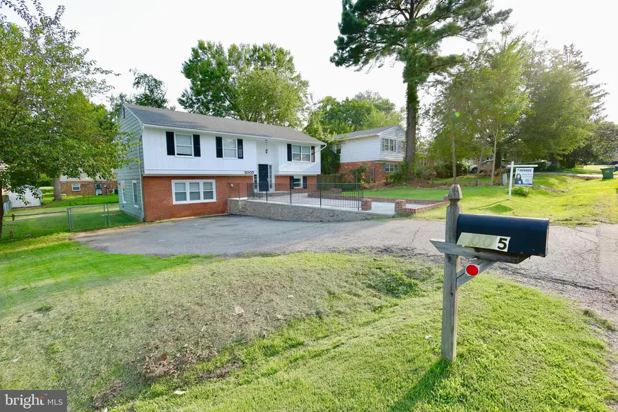 5005 Blake Dr, Fredericksburg, VA 22407 - #2