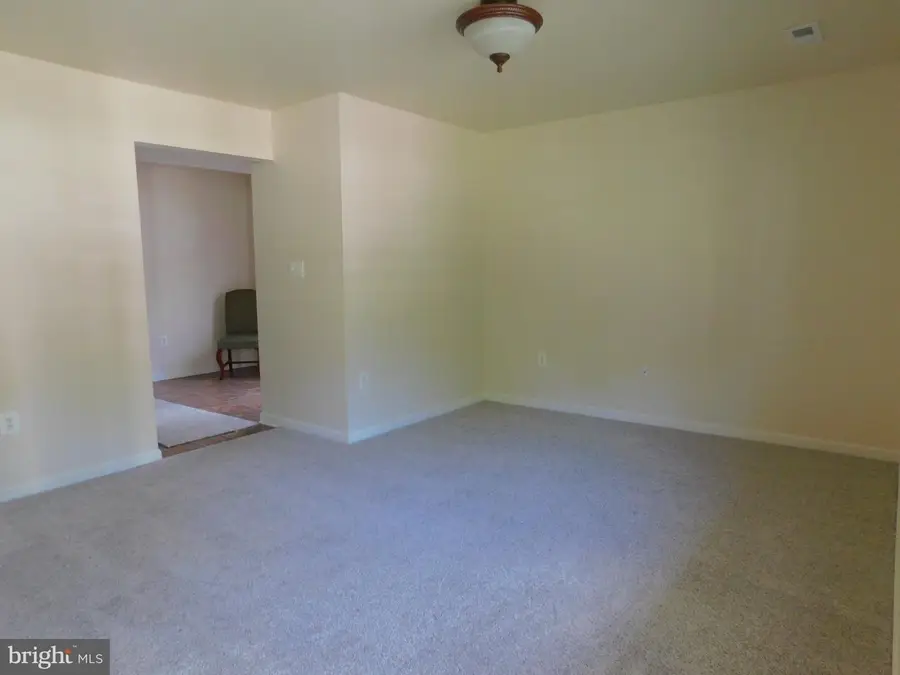 338 Fourth St, Fredericksburg, VA 22408 - #2