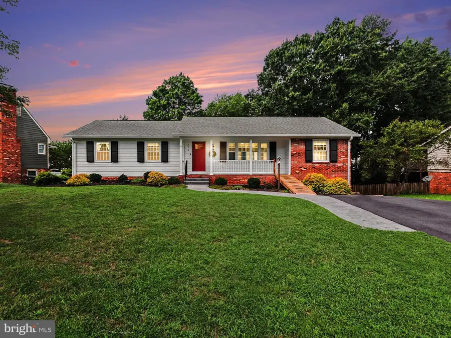 313 Laurel Ave, Fredericksburg, VA 22408 - #2