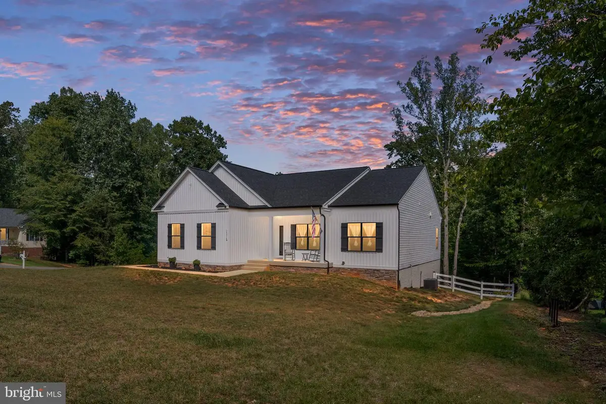 15318 Red Oak Ln, Mineral, VA 23117 - #1