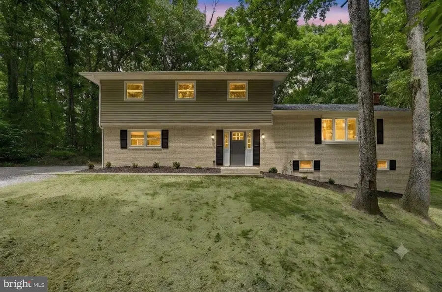 7607 Nyland Rd, Fredericksburg, VA 22408 - #2