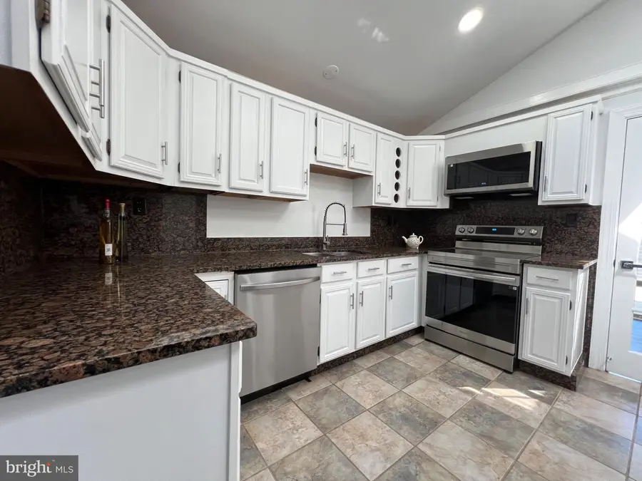 9872 Red Hill, Spotsylvania, VA 22553 - #2