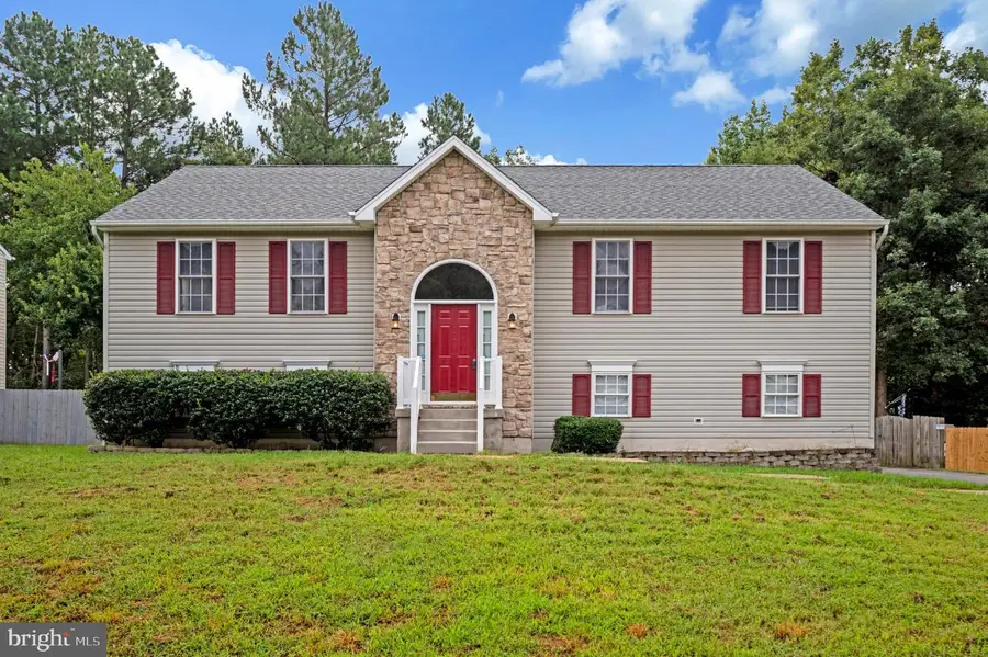 3807 Lancaster Ring Rd, Fredericksburg, VA 22408 - #2