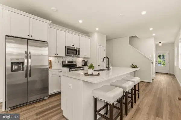 4227 Command Field Ct, FREDERICKSBURG, VA 22408