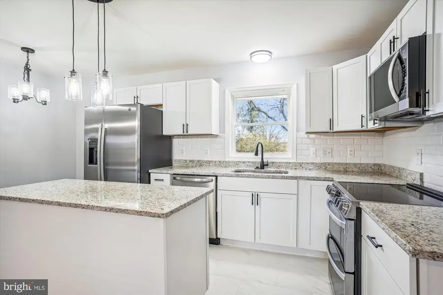 822 Forbes St, Fredericksburg, VA 22405 - Image #3