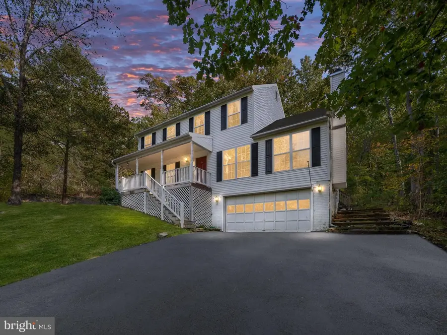 2452 Harpoon Dr, Stafford, VA 22554 - Image #2