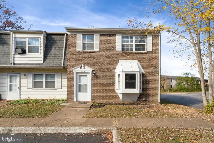 623 Olde Forge Dr, Fredericksburg, VA 22405 - Image #2